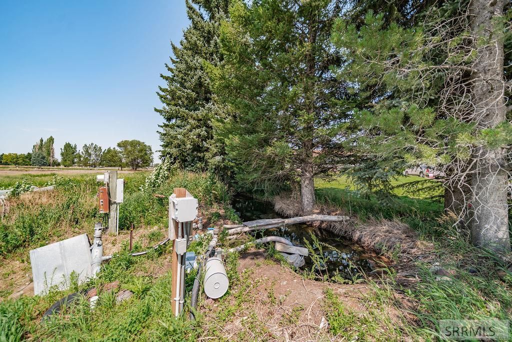 Image 57 of property listing at 1239 N 1100 E, Shelley, ID 83274
