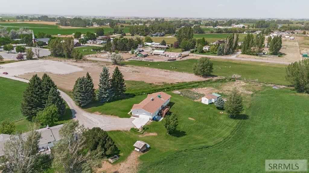 Image 62 of property listing at 1239 N 1100 E, Shelley, ID 83274