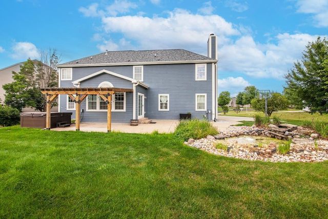 W351N5949 Westshore COURT, Oconomowoc, WI 53066