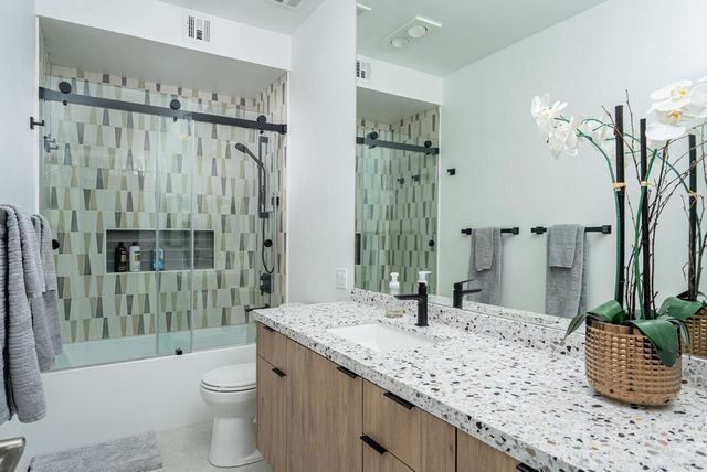 483 Desert Lakes Drive, Palm Springs, CA 92264