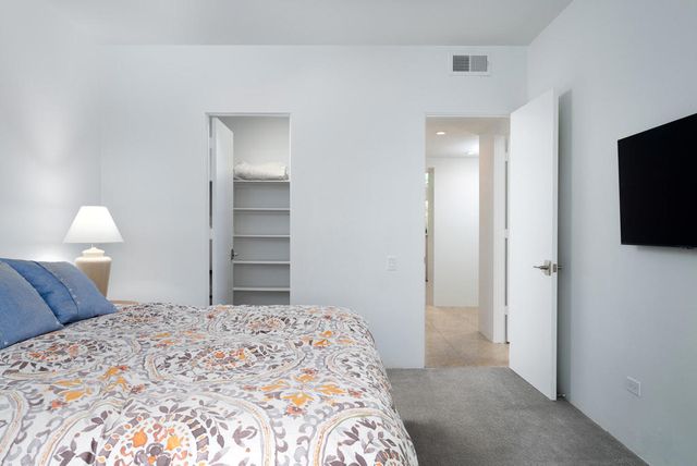 483 Desert Lakes Drive, Palm Springs, CA 92264