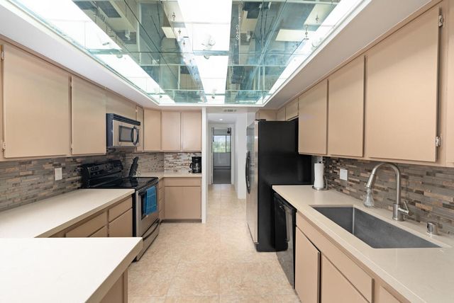 483 Desert Lakes Drive, Palm Springs, CA 92264