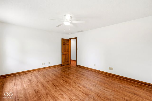 397 Schoolhouse Lane, Bargersville, IN 46106