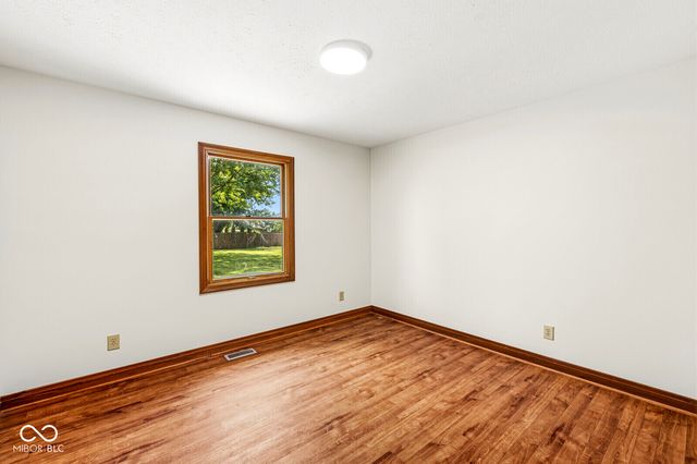 397 Schoolhouse Lane, Bargersville, IN 46106