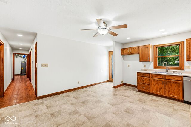 397 Schoolhouse Lane, Bargersville, IN 46106