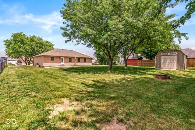 397 Schoolhouse Lane, Bargersville, IN 46106