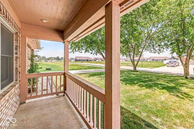 397 Schoolhouse Lane, Bargersville, IN 46106