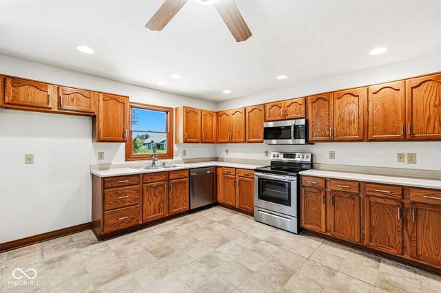 397 Schoolhouse Lane, Bargersville, IN 46106