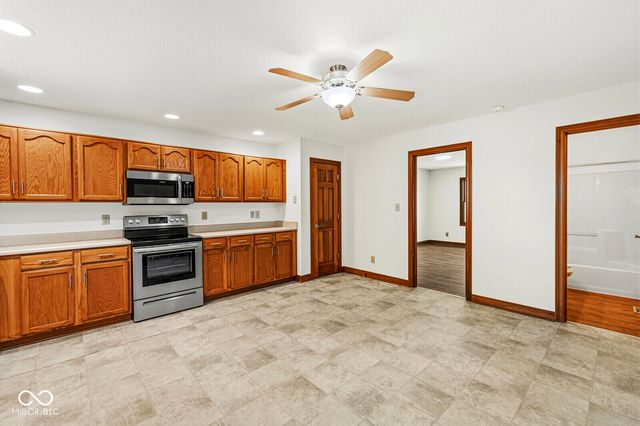 397 Schoolhouse Lane, Bargersville, IN 46106