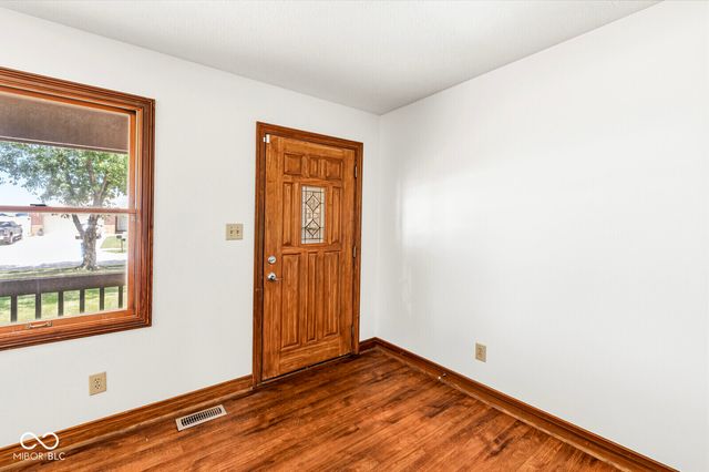 397 Schoolhouse Lane, Bargersville, IN 46106