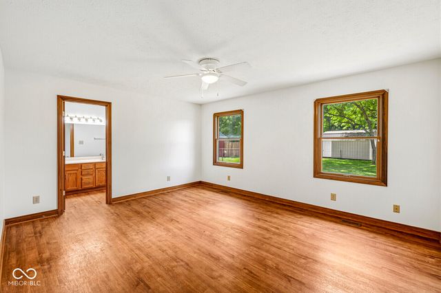 397 Schoolhouse Lane, Bargersville, IN 46106
