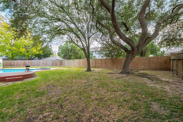 15411 Woodcote Court, Houston, TX 77062