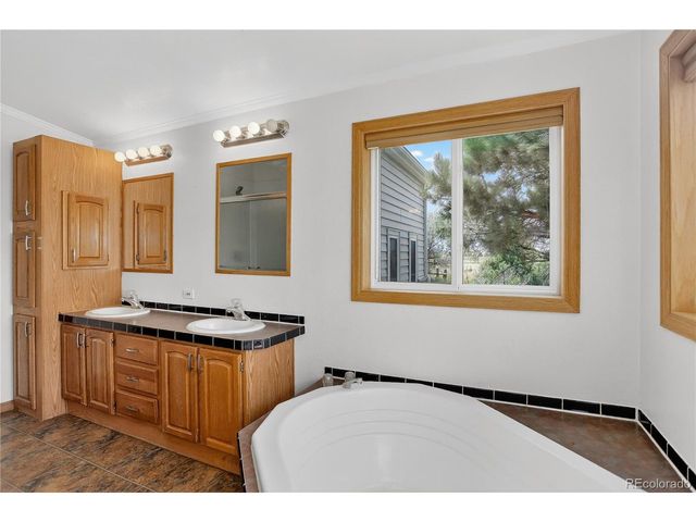 2406 Horrogate Rd, Byers, CO 80103