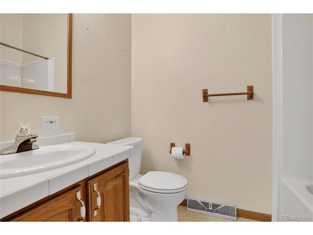 2406 Horrogate Rd, Byers, CO 80103