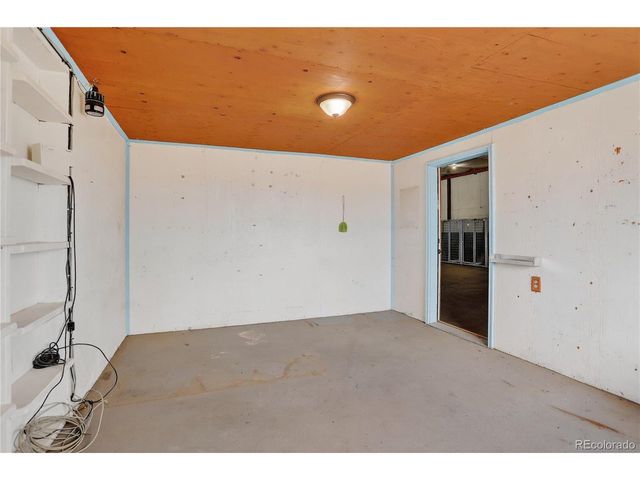 2406 Horrogate Rd, Byers, CO 80103