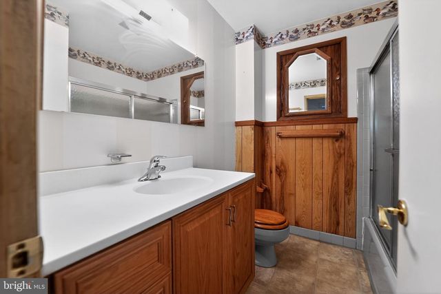 7012 REDMILES RD, Laurel, MD 20707