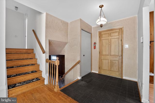 7012 REDMILES RD, Laurel, MD 20707