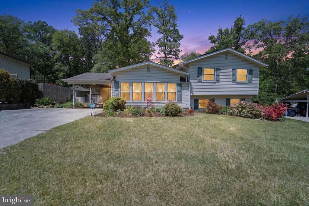 7012 REDMILES RD, Laurel, MD 20707