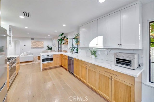 24735 Calle Serranona, Calabasas, CA 91302