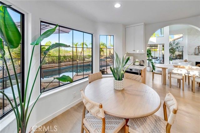 24735 Calle Serranona, Calabasas, CA 91302