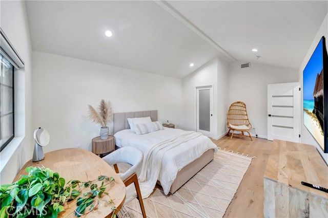 24735 Calle Serranona, Calabasas, CA 91302