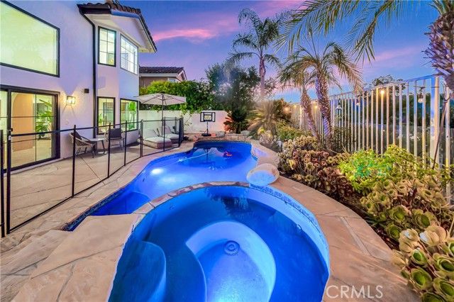 24735 Calle Serranona, Calabasas, CA 91302