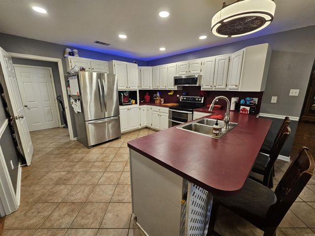 11 Dale Ct, Cabot, AR 72023