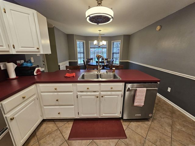 11 Dale Ct, Cabot, AR 72023