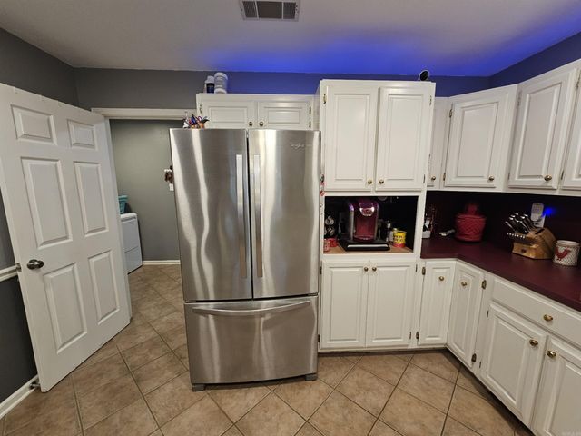 11 Dale Ct, Cabot, AR 72023