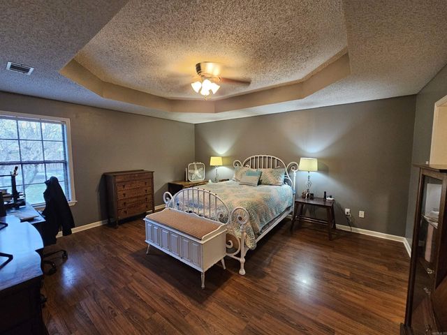 11 Dale Ct, Cabot, AR 72023