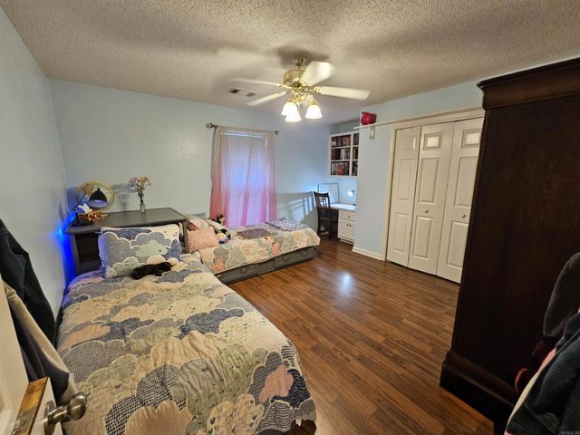 11 Dale Ct, Cabot, AR 72023