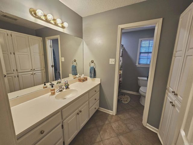 11 Dale Ct, Cabot, AR 72023