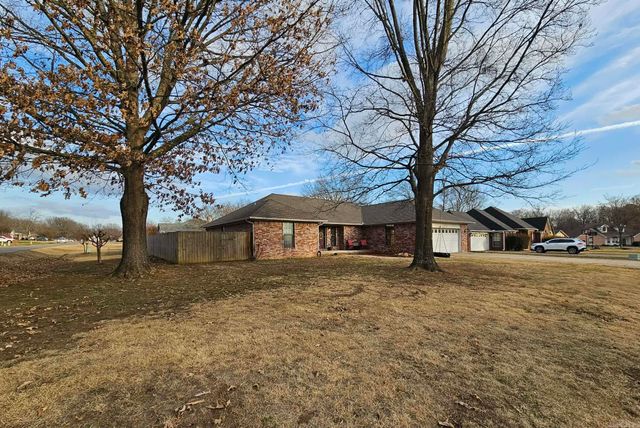 11 Dale Ct, Cabot, AR 72023