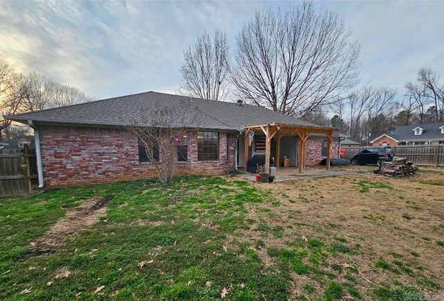 11 Dale Ct, Cabot, AR 72023