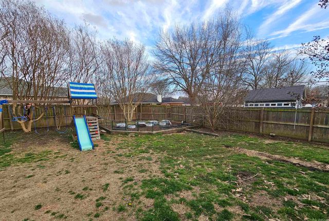 11 Dale Ct, Cabot, AR 72023