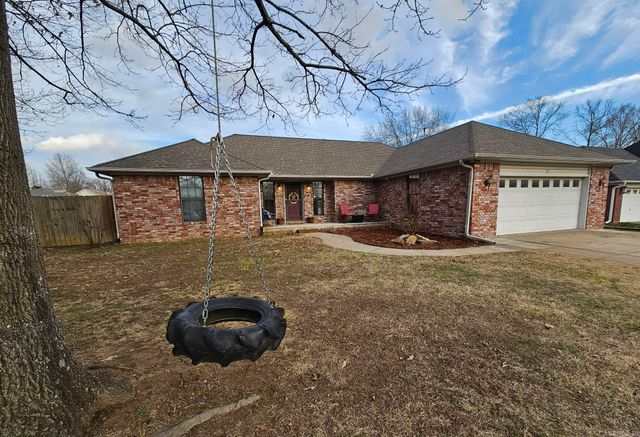 11 Dale Ct, Cabot, AR 72023