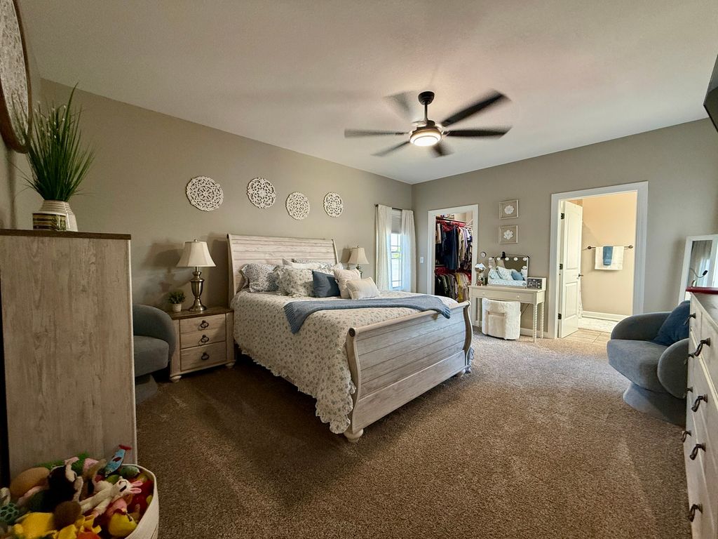 Image 16 of property listing at 665 Kathy Drive, Bourbonnais, IL 60914