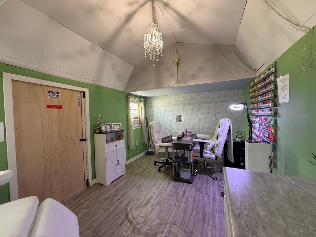 Image 31 of property listing at 665 Kathy Drive, Bourbonnais, IL 60914