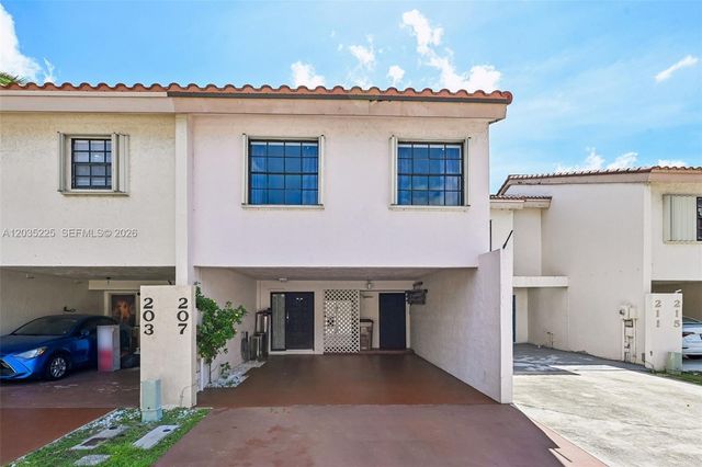 207 NW 45th Ave, Deerfield Beach, FL 33442