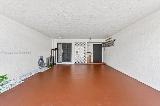 207 NW 45th Ave, Deerfield Beach, FL 33442