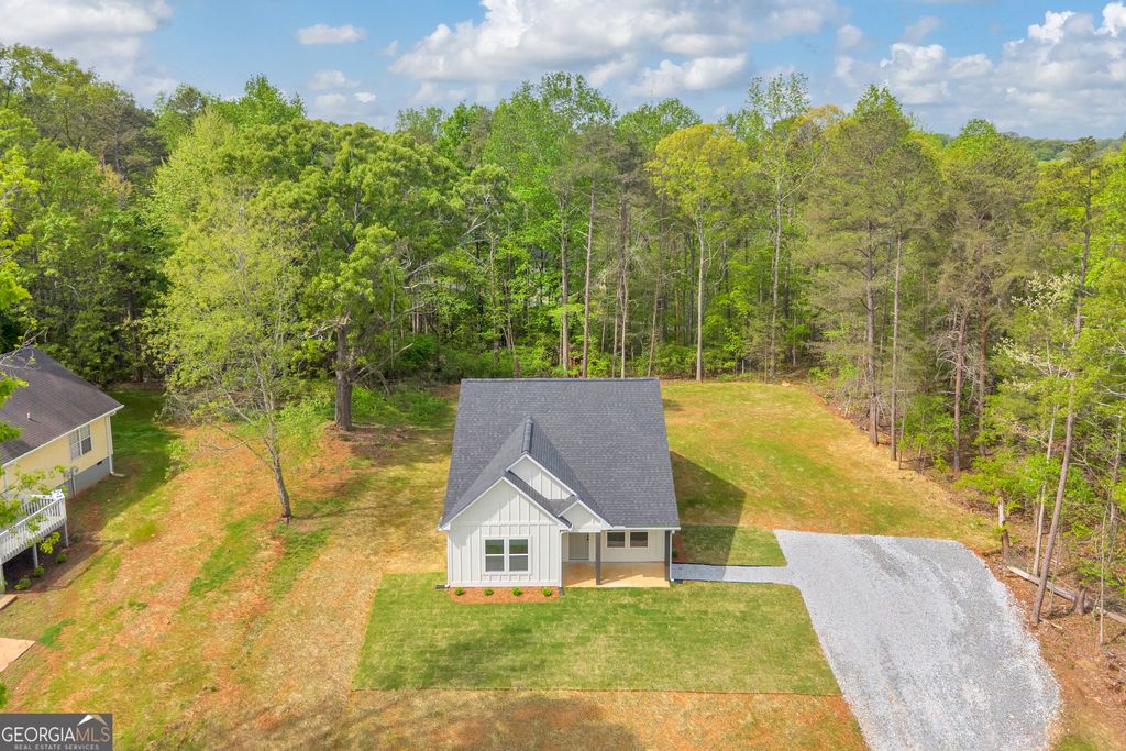 181 Lake Club Drive, Lavonia, GA 30553