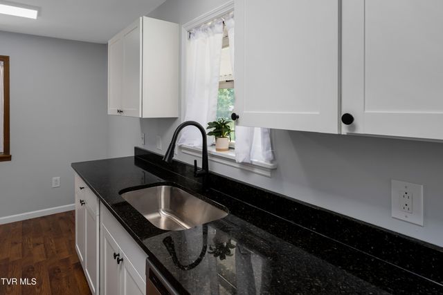 518 East Main Street, Jonesborough, TN 37659