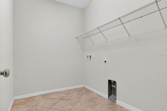 8564 RINDGE ROAD, Polk City, FL 33868