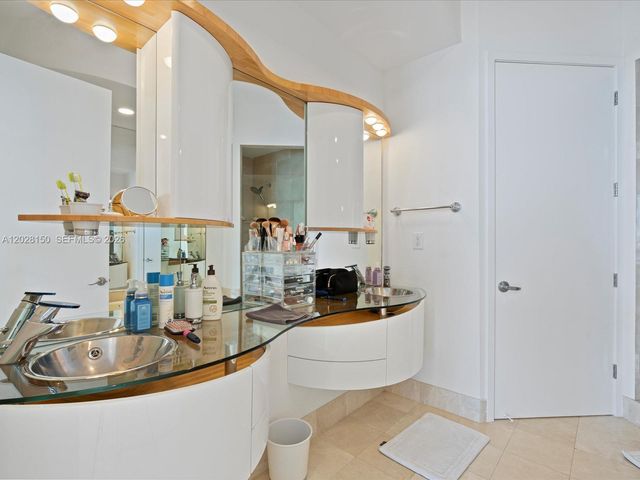 18101 Collins Ave 1904, Sunny Isles Beach, FL 33160