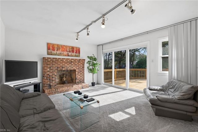 442 Leepoint RD, Norfolk, VA 23502