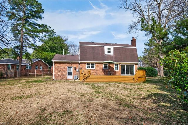 442 Leepoint RD, Norfolk, VA 23502