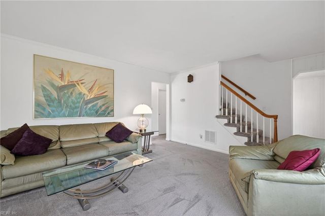 442 Leepoint RD, Norfolk, VA 23502