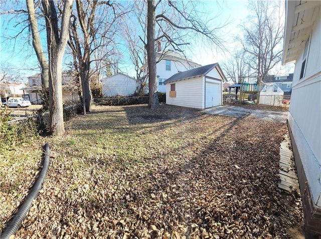 421 S Main Street, Independence, MO 64050