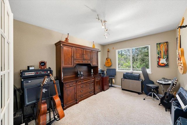 4221 Flying C Rd, Shingle Springs, CA 95682