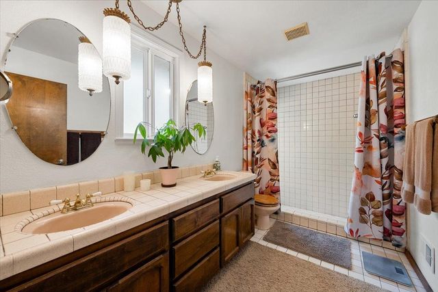 4221 Flying C Rd, Shingle Springs, CA 95682